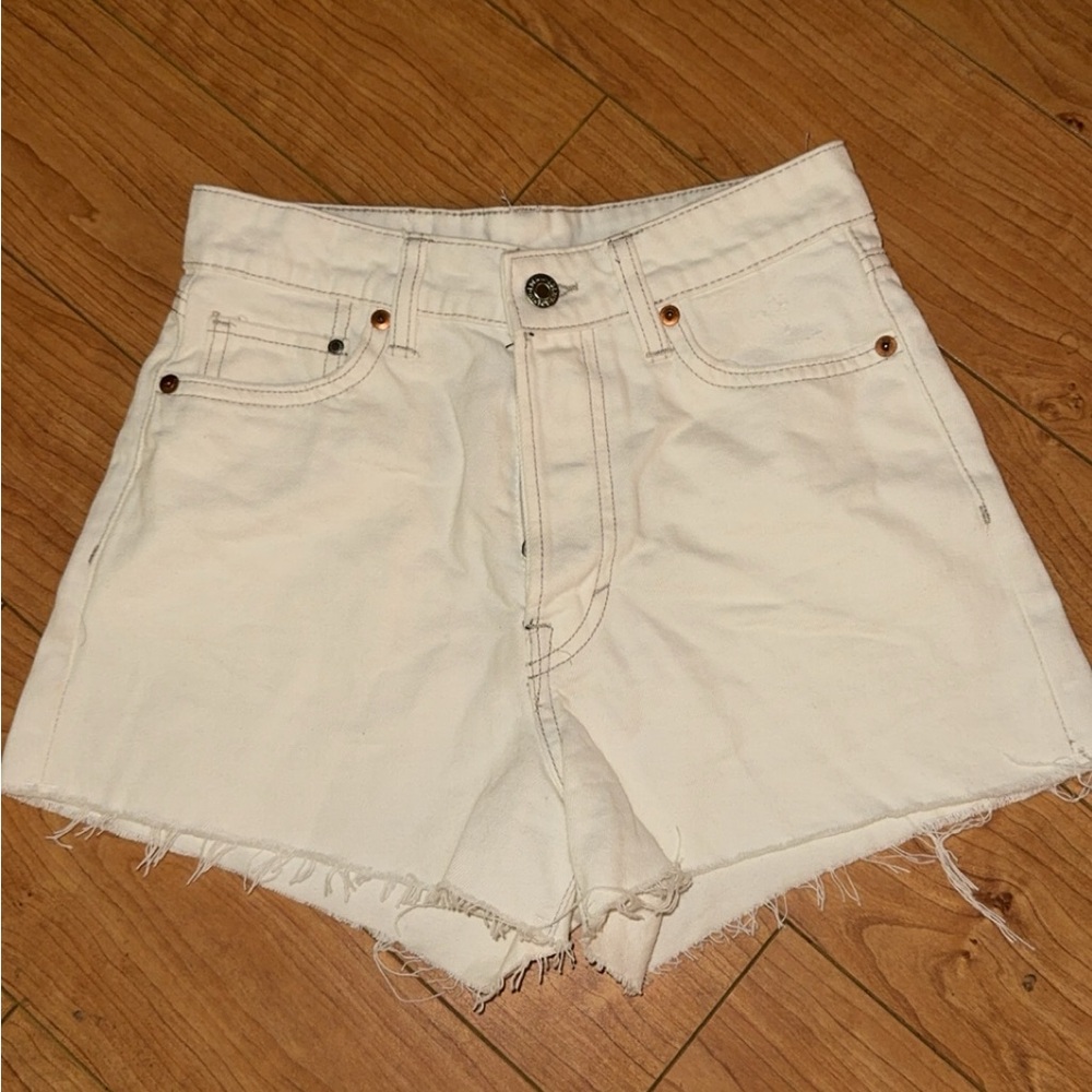 H&M white denim shorts size 2